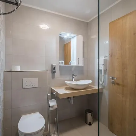 Fuered Centrum Panzio Bed & Breakfast
