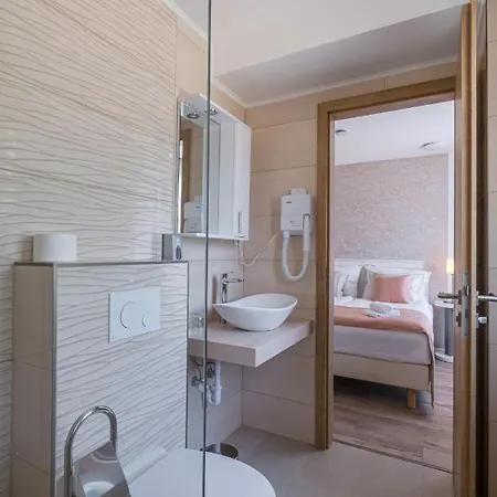 Füred Centrum Panzió 4*