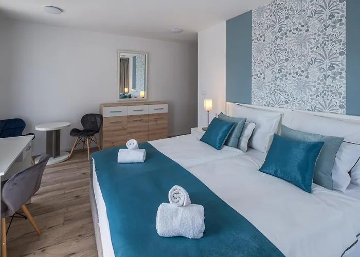 Füred Centrum Panzió Panzió 4*